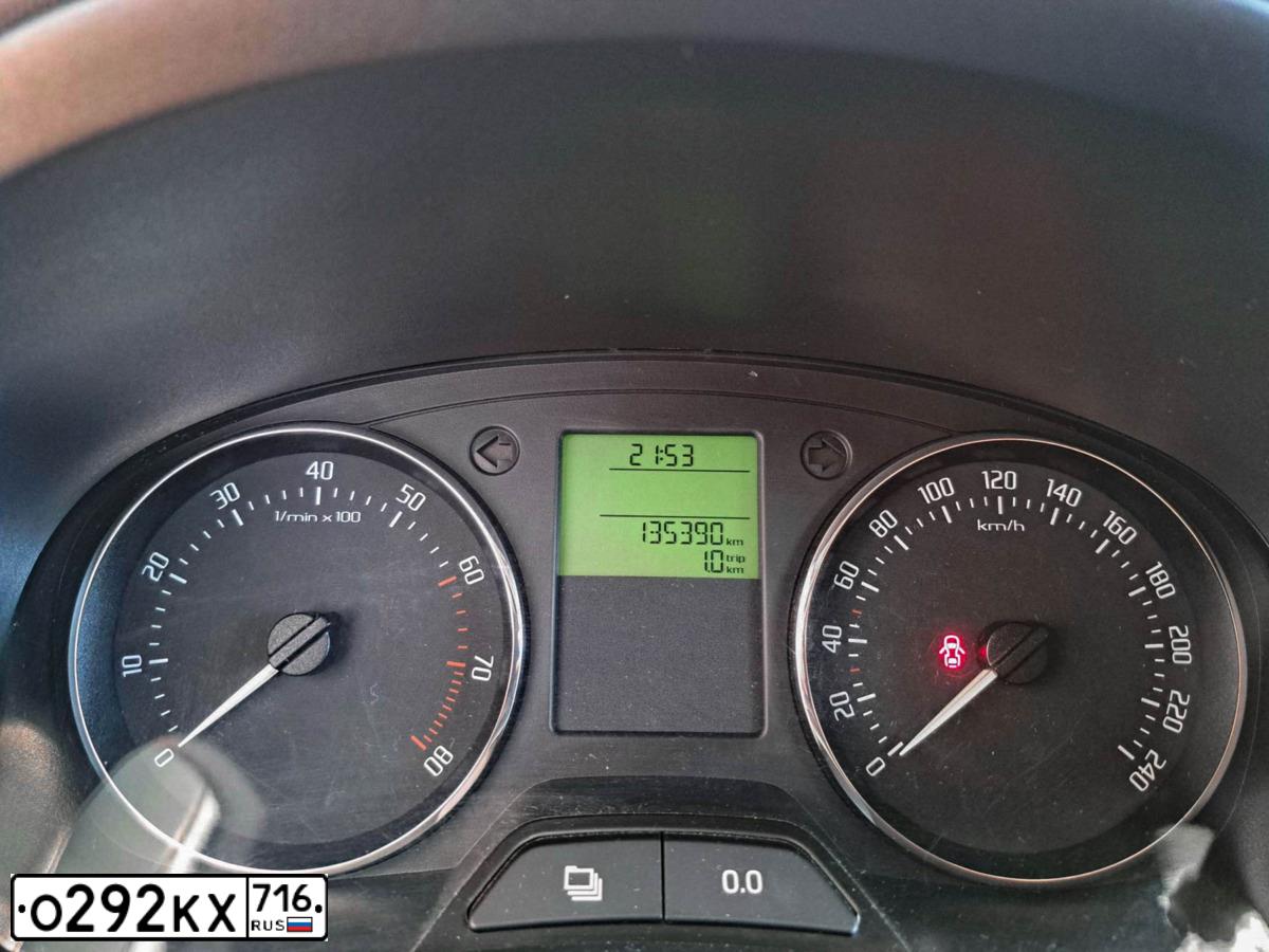 Фото автомобиля SKODA FABIA, 2014 — госномер Т187МВ73. Цвет: Серебристый