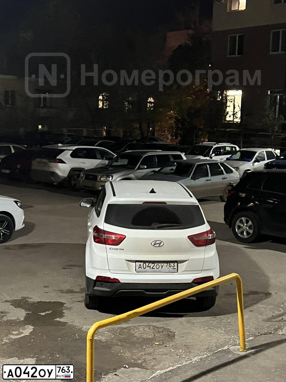 Фото автомобиля HYUNDAI CRETA, 2018 — госномер А042ОУ763. Цвет: Белый