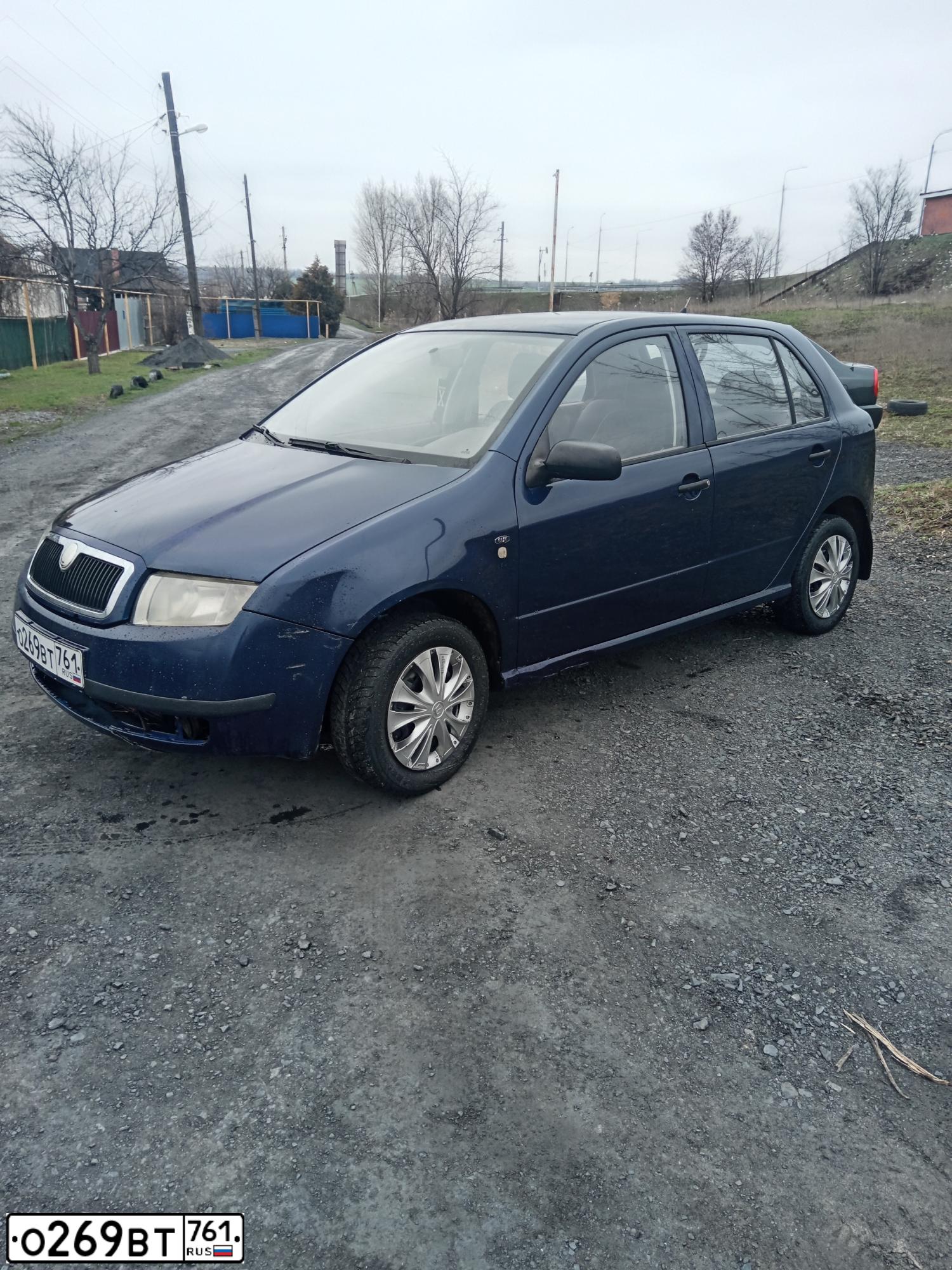 Фото автомобиля SKODA FABIA, 2001 — госномер О269ВТ761. Цвет: синий