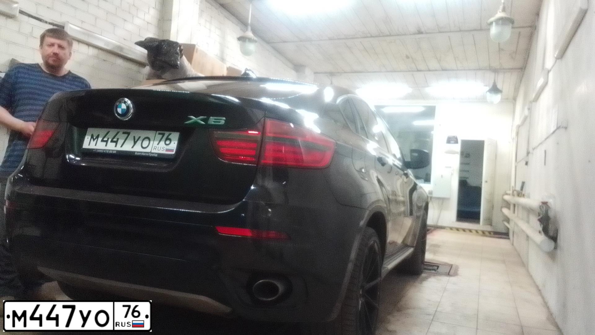 Фото автомобиля BMW X6, 2013 — госномер К159ТР76. Цвет: ЧЕРНЫЙ