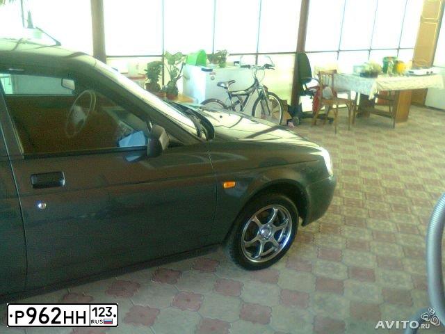 Фото автомобиля LADA 2170 PRIORA, 2010 — госномер Р962НН123. Цвет: Серо-сине-зеленый