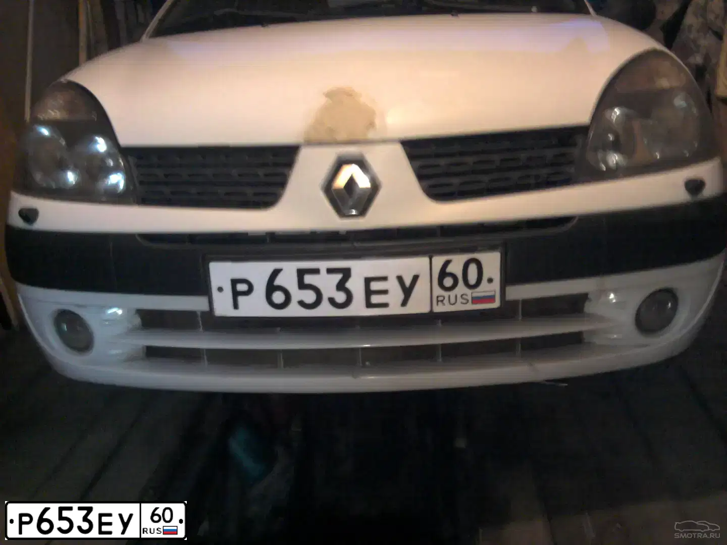 Фото автомобиля RENAULT SYMBOL, 2003 — госномер Х739СС98. Цвет: БЕЛЫЙ