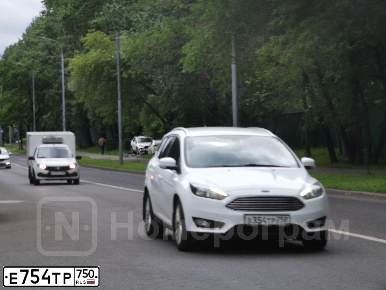Фото автомобиля KIA RIO, 2018 — госномер Х337ТН33. Цвет: ЧЕРНЫЙ
