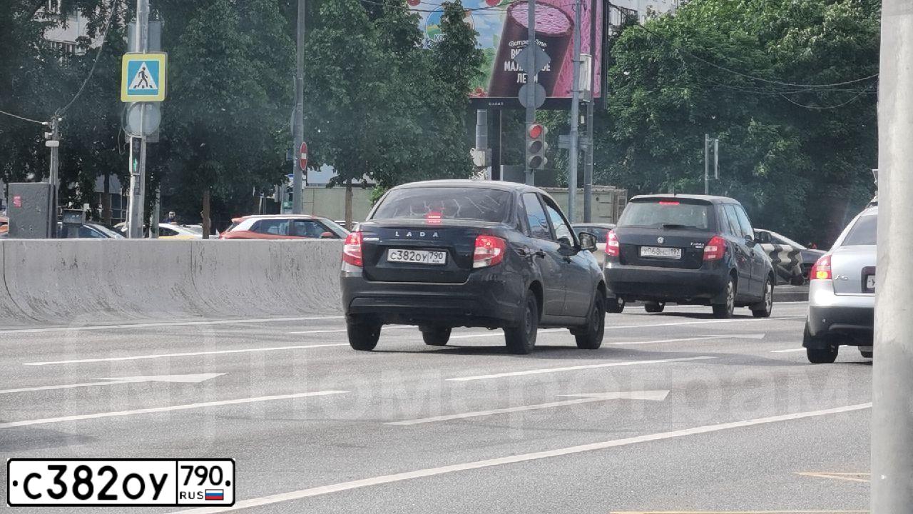 Фото автомобиля LADA GRANTA 219040, 2022 — госномер С382ОУ790. Цвет: ЧЕРНЫЙ