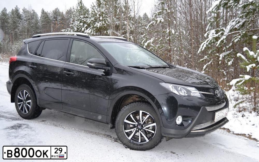 Фото автомобиля TOYOTA LAND CRUISER, 2014 — госномер А409НМ37. Цвет: БЕЛЫЙ ПЕРЛАМУТР