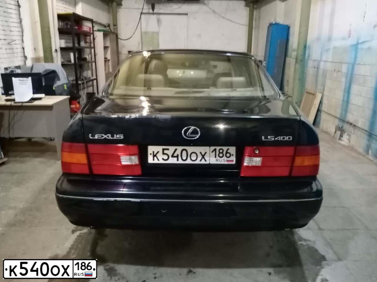 Фото автомобиля LEXUS S LS, 2000 — госномер В281УУ122. Цвет: ЧЕРНЫЙ