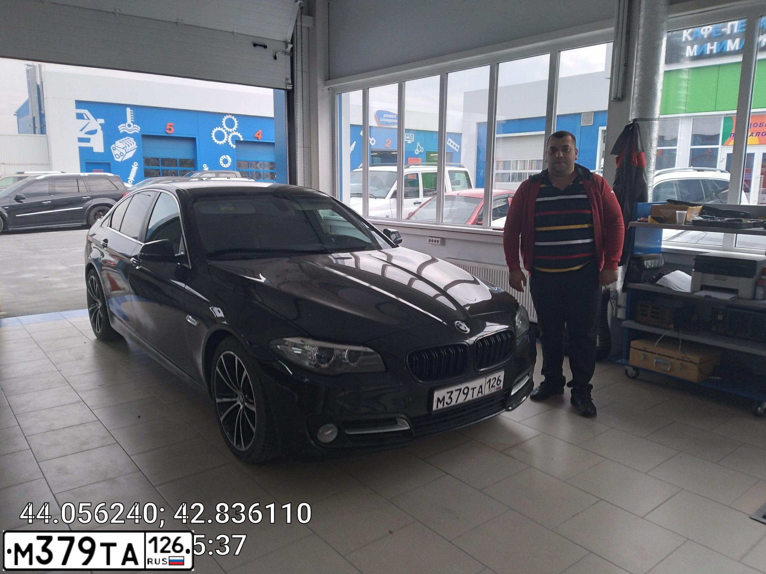 Фото автомобиля BMW 520D, 2014 — госномер М787МА126. Цвет: ЧЕРНЫЙ