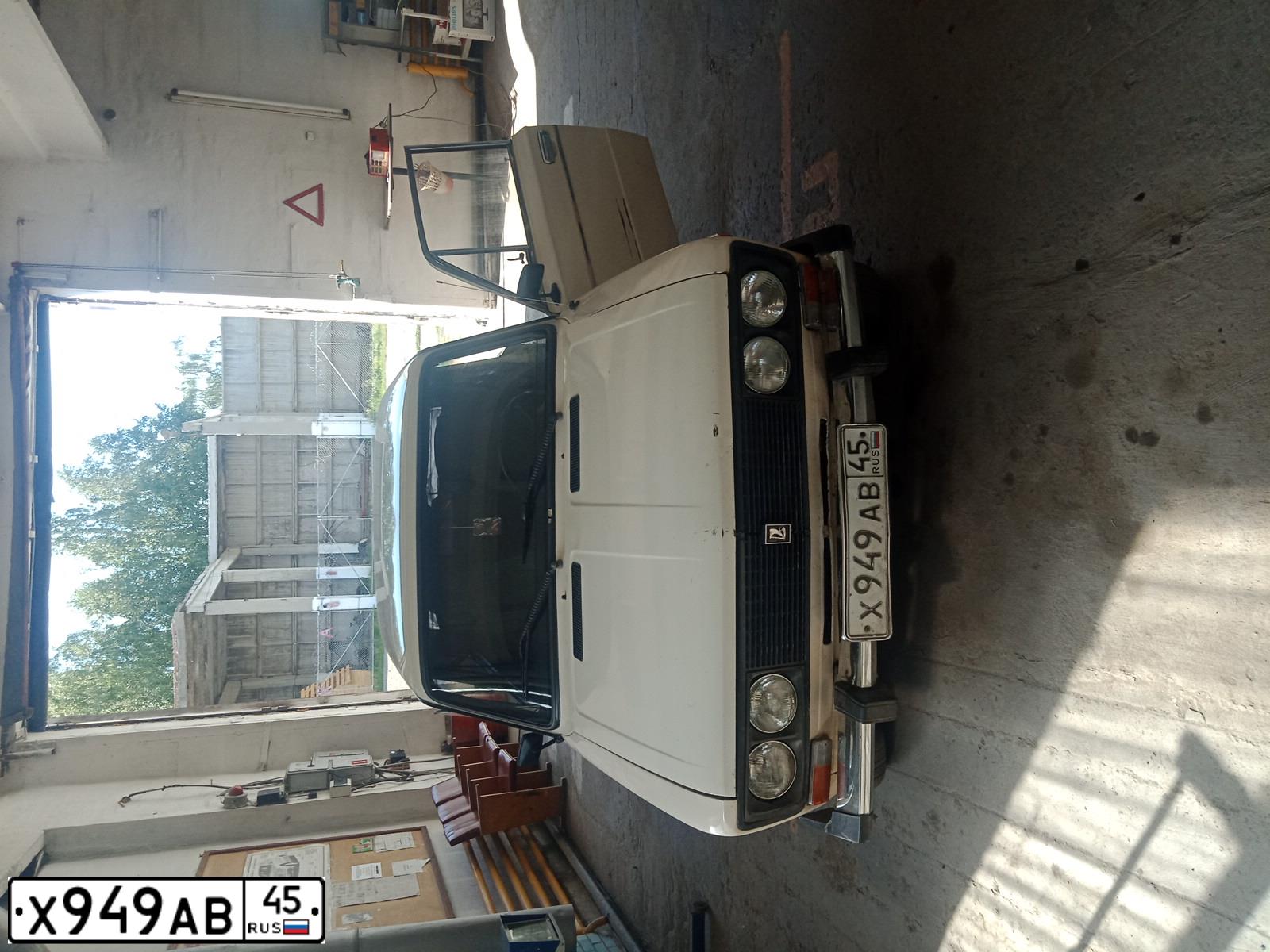 Фото автомобиля LADA 2106, 1996 — госномер У374ЕЕ774. Цвет: САФАРИ