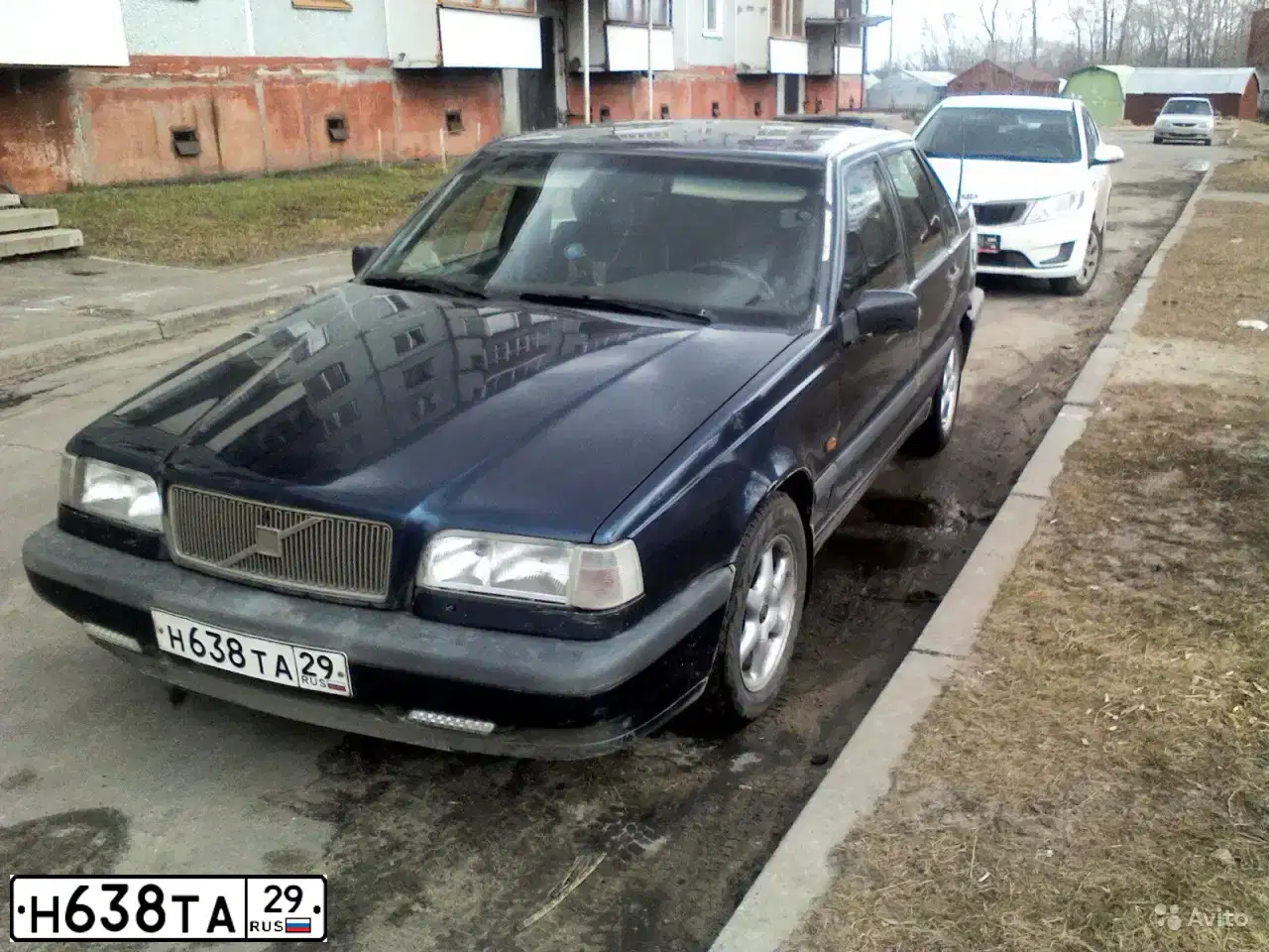 Фото автомобиля VOLVO O 850, 1994 — госномер Н638ТА29. Цвет: ТЕМНО-СИНИЙ