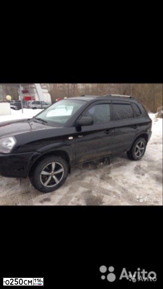 Фото автомобиля HYUNDAI TUCSON, 2007 — госномер Е230РТ73. Цвет: ЧЕРНЫЙ
