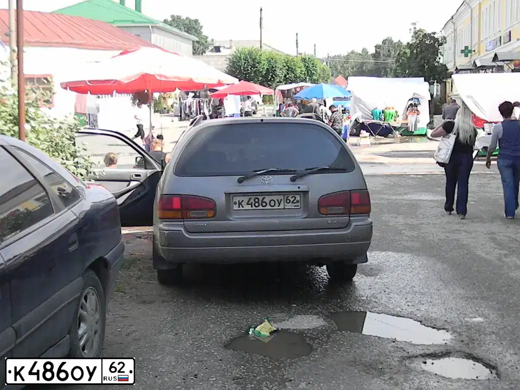 Фото автомобиля TOYOTA CAMRY, 1993 — госномер К486ОУ62. Цвет: БЕЛЫЙ