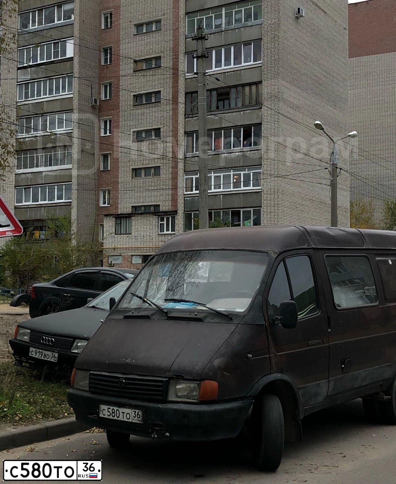 Фото автомобиля GAZ 2705 EL, 1999 — госномер А400ВВ31. Цвет: ТЕМНО-КОРИЧНЕВЫЙ