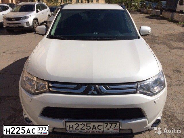 Фото автомобиля MITSUBISHI OUTLANDER, 2013 — госномер М509ЕЕ154. Цвет: Белый