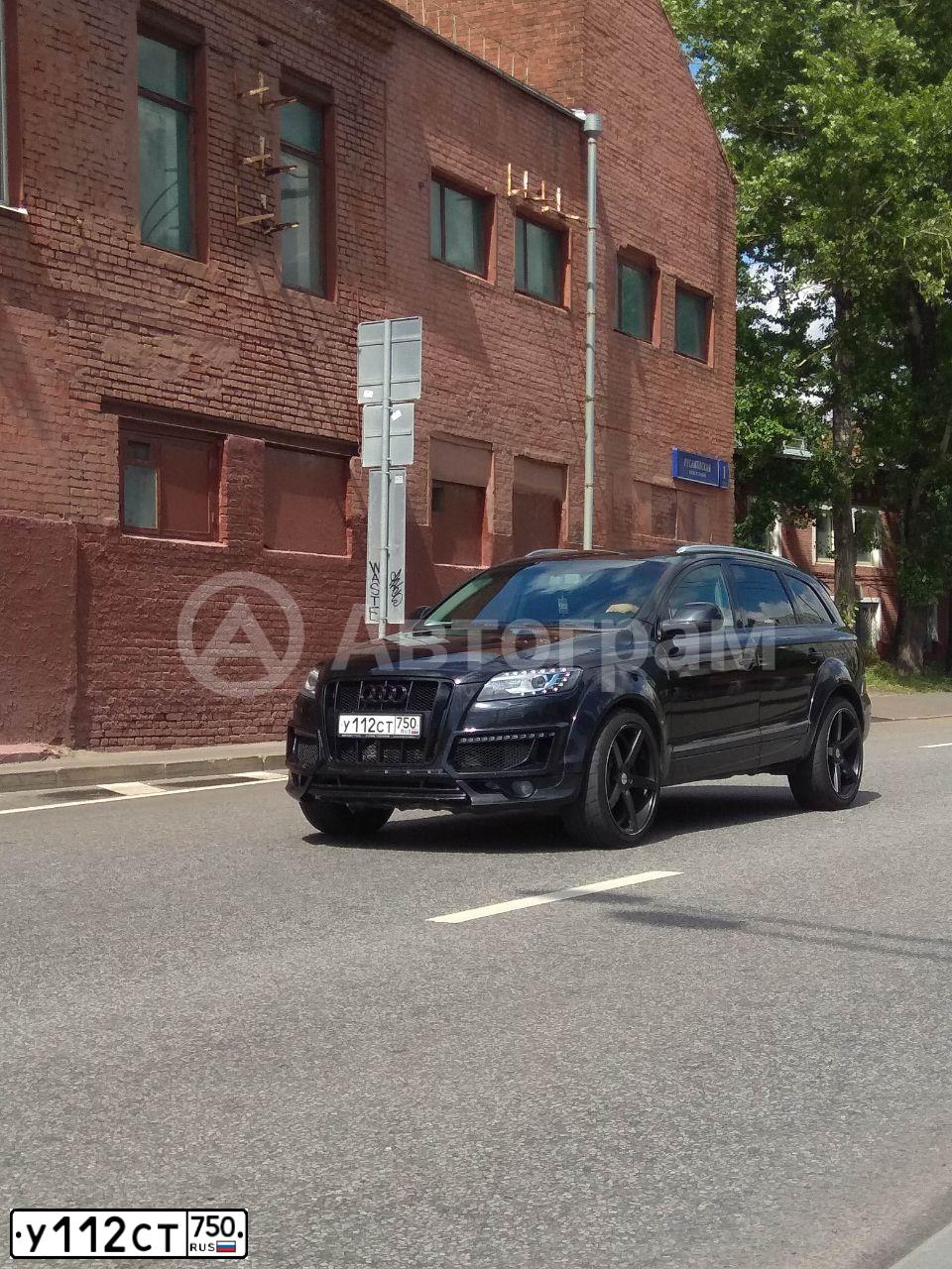 Фото автомобиля AUDI Q7, 2014 — госномер У112СТ750. Цвет: ЧЕРНЫЙ