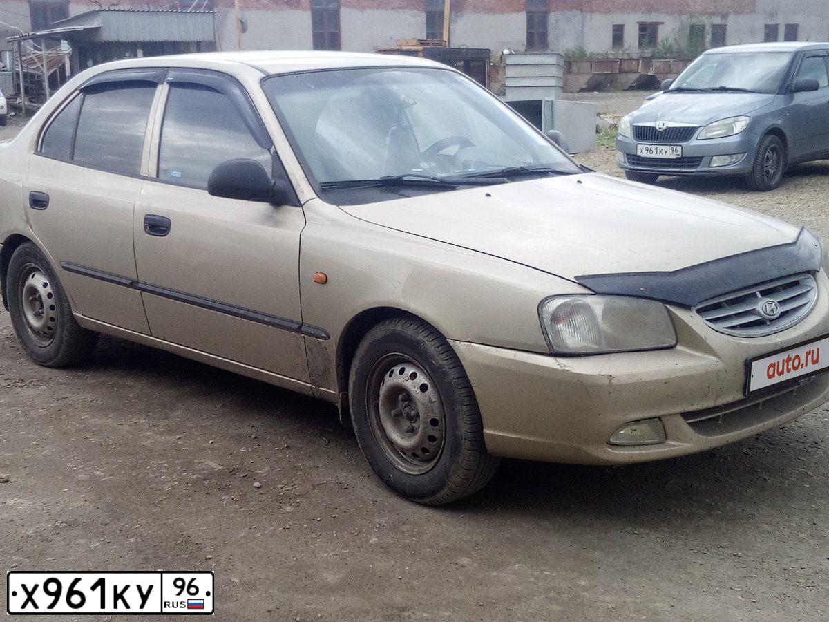 Фото автомобиля SKODA FABIA, 2013 — госномер С540РУ39. Цвет: СЕРЫЙ