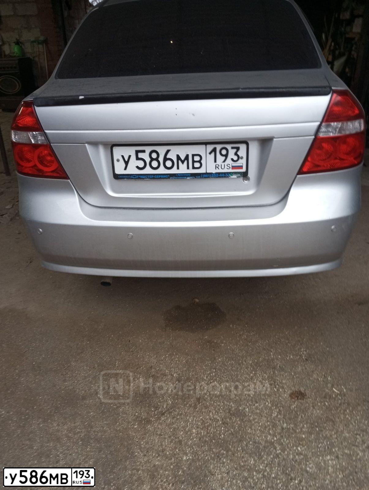 Фото автомобиля CHEVROLET AVEO, 2007 — госномер У586МВ193. Цвет: СЕРЕБРИСТЫЙ