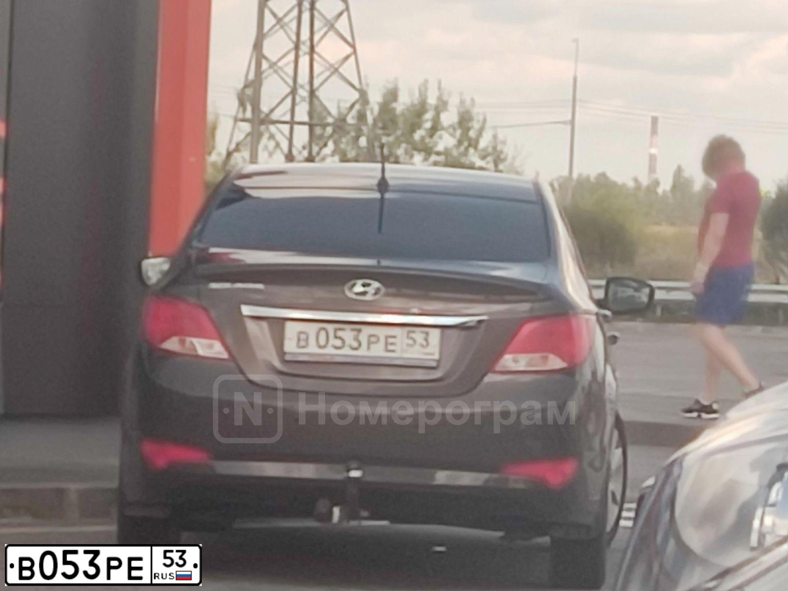 Фото автомобиля NISSAN ALMERA, 2007 — госномер В053РЕ53. Цвет: БЕЖЕВЫЙ