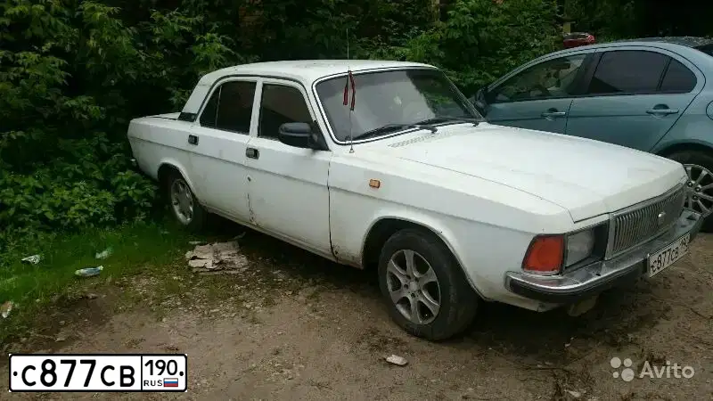 Фото автомобиля GAZ 3102 WOLGA, 1987 — госномер С877СВ190. Цвет: ЧЕРНЫЙ