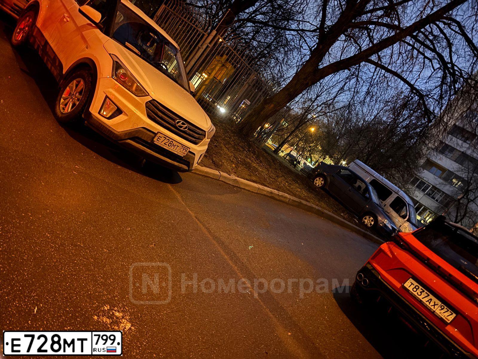 Фото автомобиля HYUNDAI CRETA, 2018 — госномер Е728МТ799. Цвет: БЕЛЫЙ