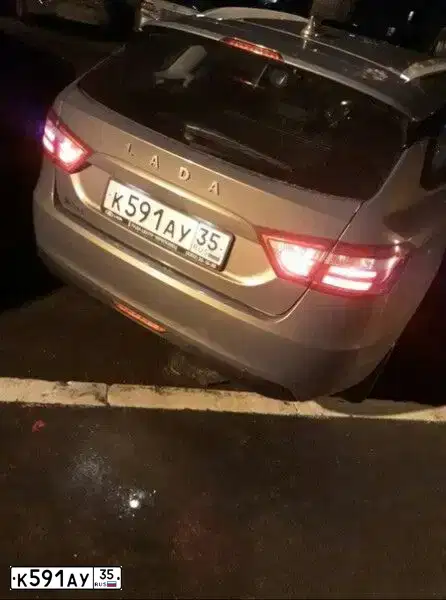 Фото автомобиля ЛАДА GFK110 ЛАДА ВЕСТА, 2018 — госномер М122МУ35. Цвет: СЕРО-ГОЛУБОЙ
