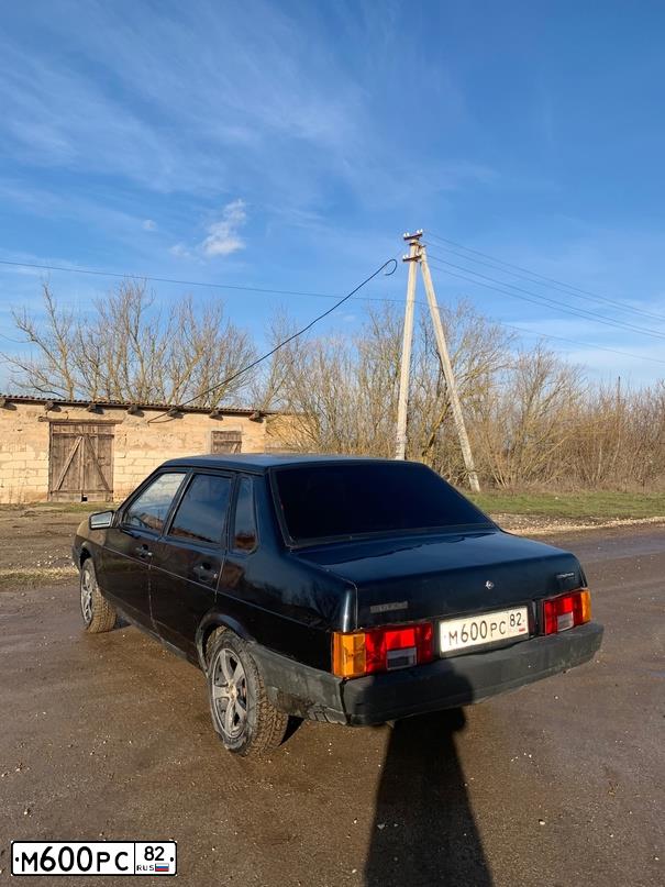Фото автомобиля LADA 2109 SAMARA, 2003 — госномер М600РС82. Цвет: ЧЕРНЫЙ