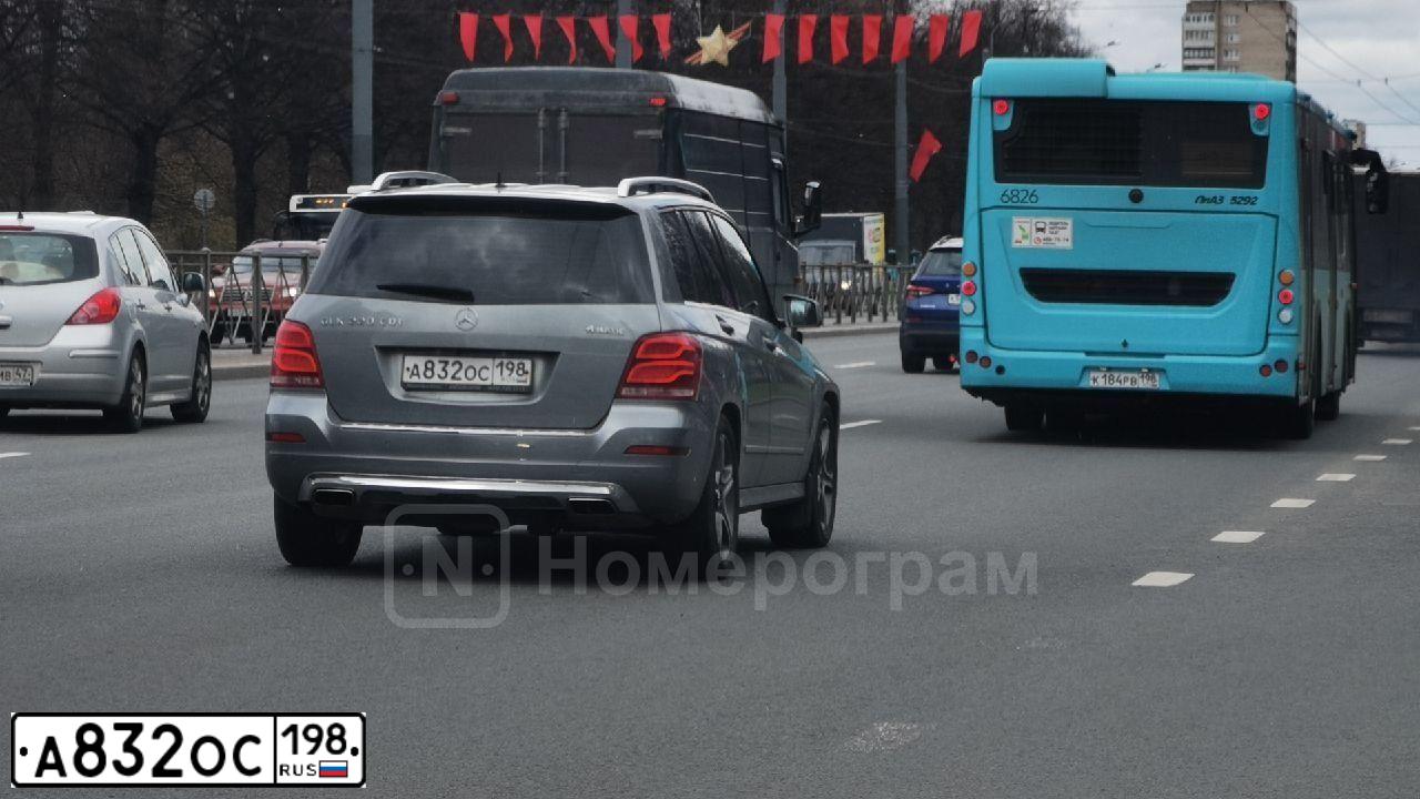 Фото автомобиля MERCEDES GLK-KLASSE, 2014 — госномер А832ОС198. Цвет: СЕРЫЙ