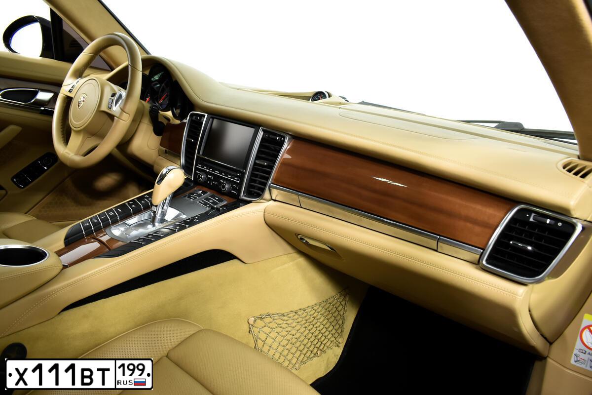 Фото автомобиля PORSCHE PANAMERA, 2009 — госномер М116ЕВ550. Цвет: ЗЕЛЕНЫЙ СВЕТ-ЗЕЛЕН