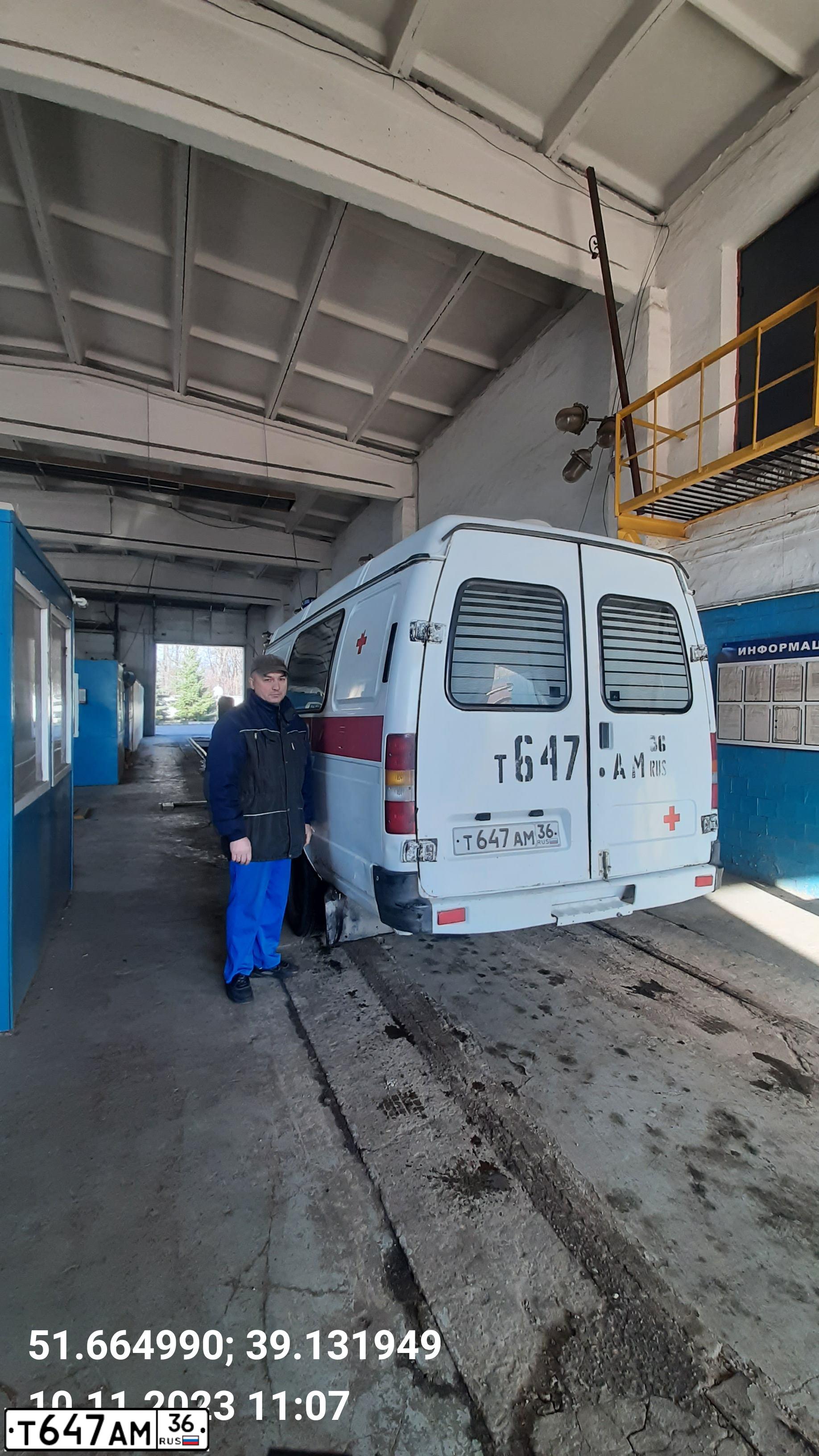 Фото автомобиля GAZ 3221 EL, 1998 — госномер Т647АМ36. Цвет: ГОСТ Р 50574-2002