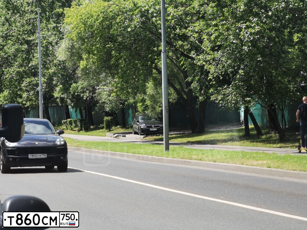 Фото автомобиля PORSCHE MACAN, 2018 — госномер Т860СМ750. Цвет: ЧЕРНЫЙ