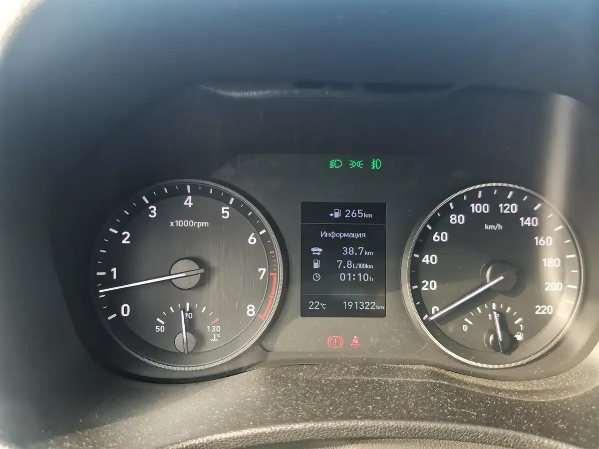Фото автомобиля LADA 2105, 2004 — госномер Е184УВ750. Цвет: ТЕМНО-ВИШНЕВЫЙ