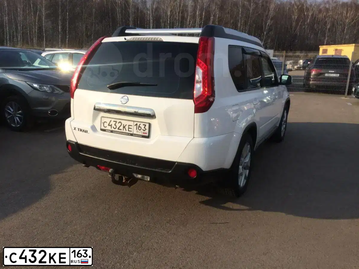 Фото автомобиля NISSAN X-TRAIL, 2012 — госномер С949УВ174. Цвет: БЕЛЫЙ