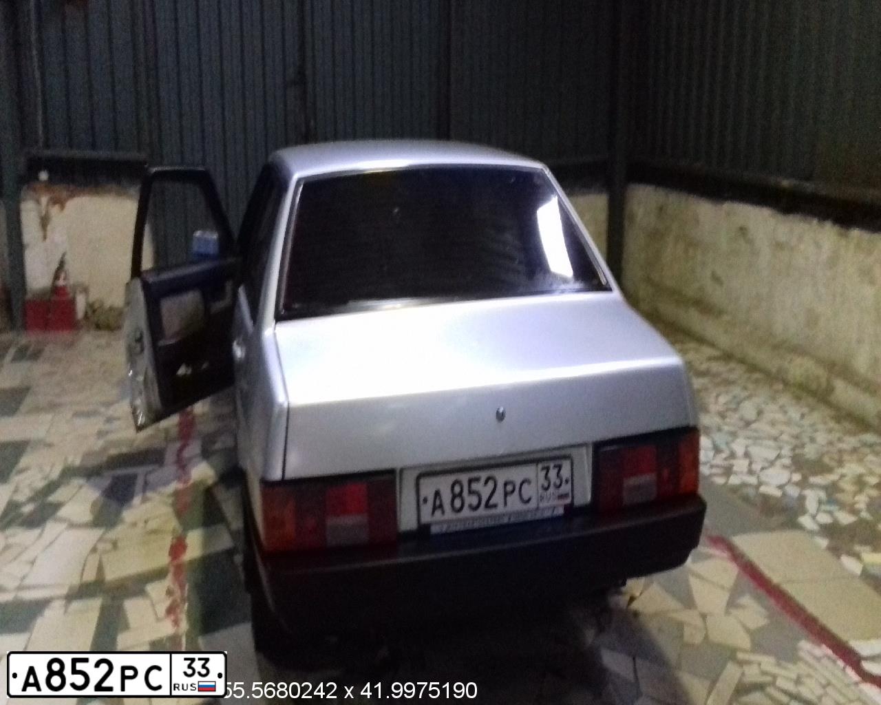 Фото автомобиля LADA 2109 SAMARA, 2004 — госномер С238ОХ33. Цвет: СВЕТЛО-СЕРЕБРИСТЫЙ