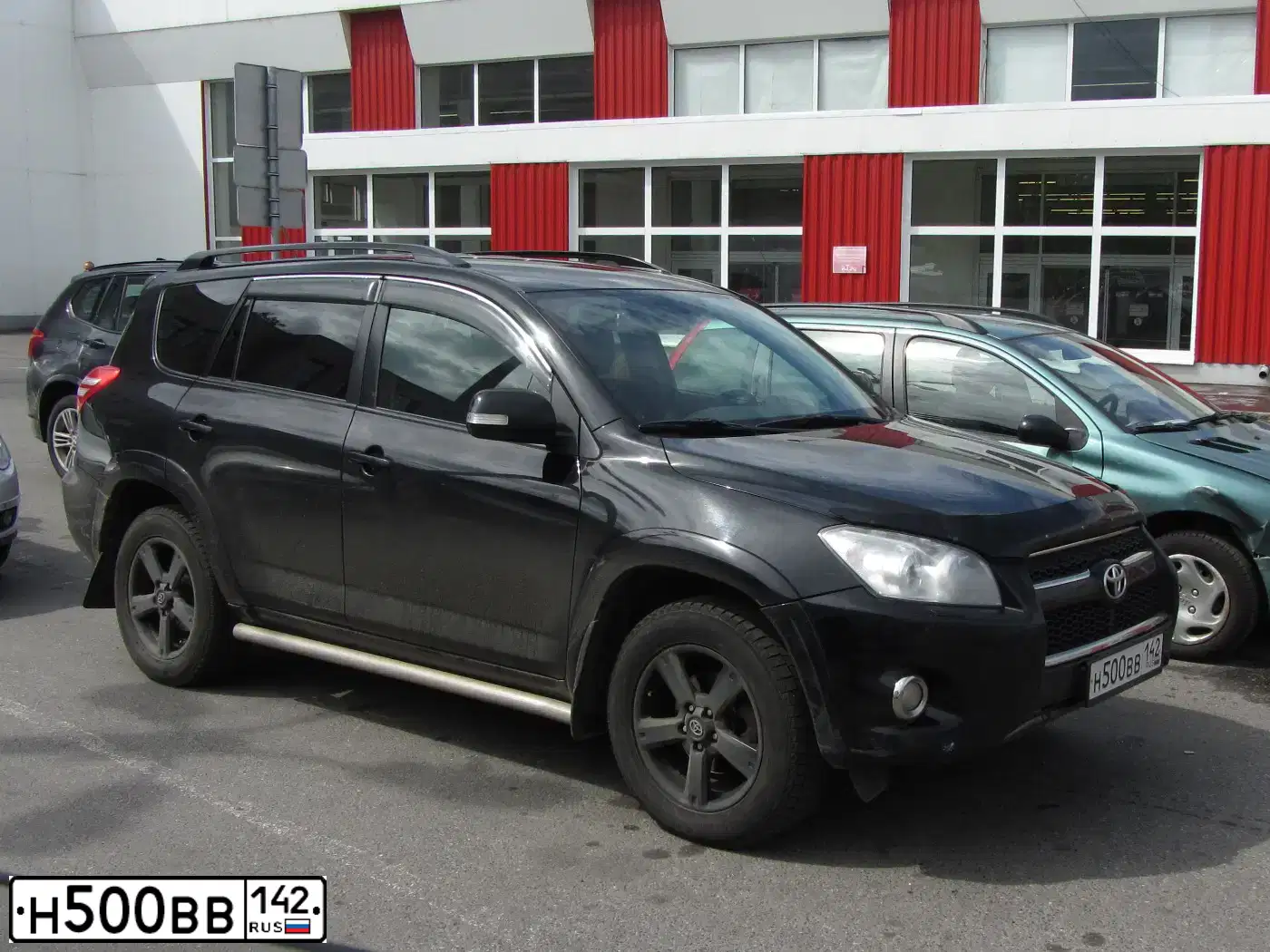 Фото автомобиля TOYOTA RAV4, 2012 — госномер Н500ВВ142. Цвет: ЧЕРНЫЙ