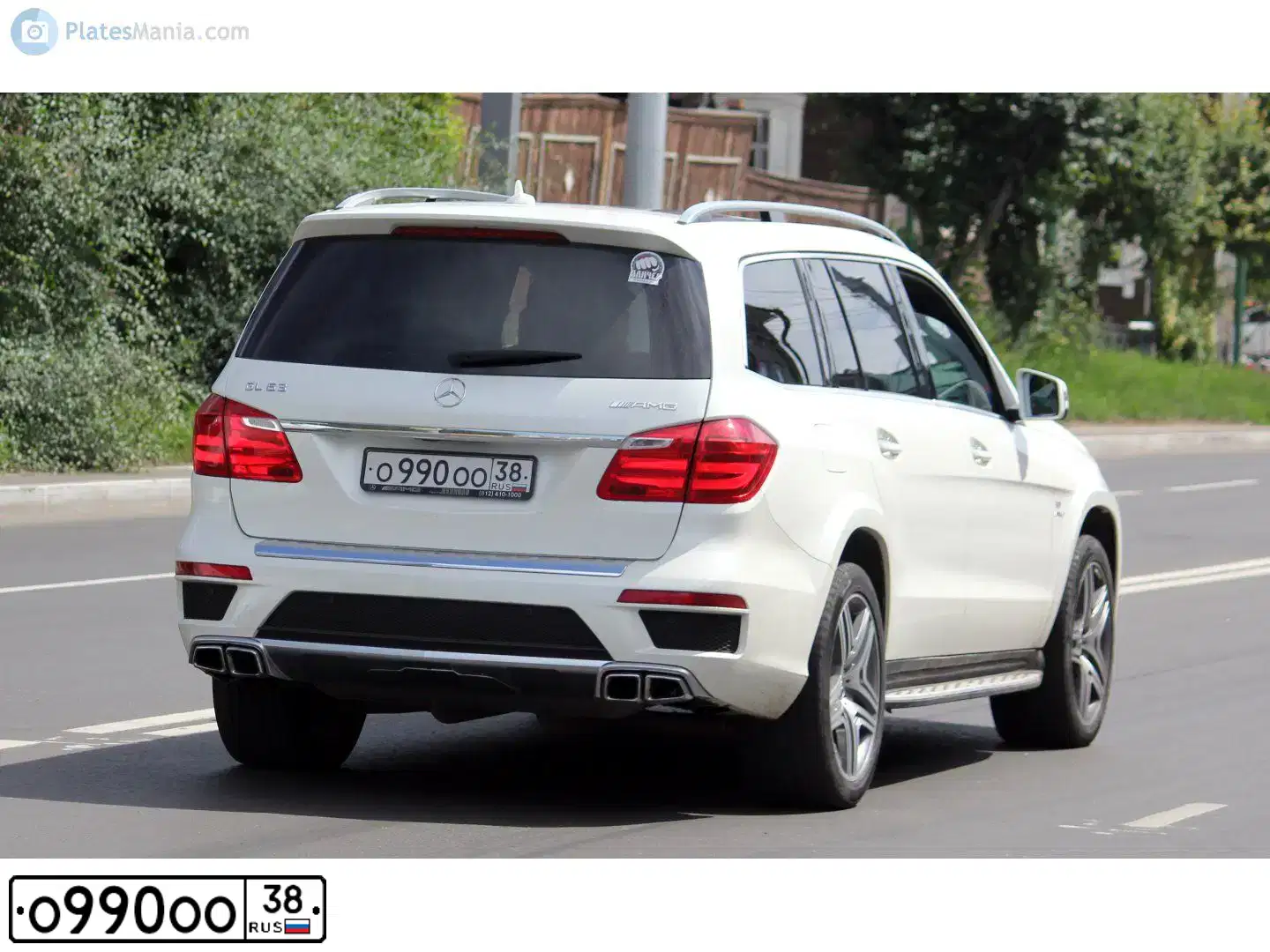 Фото автомобиля MERCEDES GL-KLASSE, 2014 — госномер О990ОО38. Цвет: БЕЛЫЙ