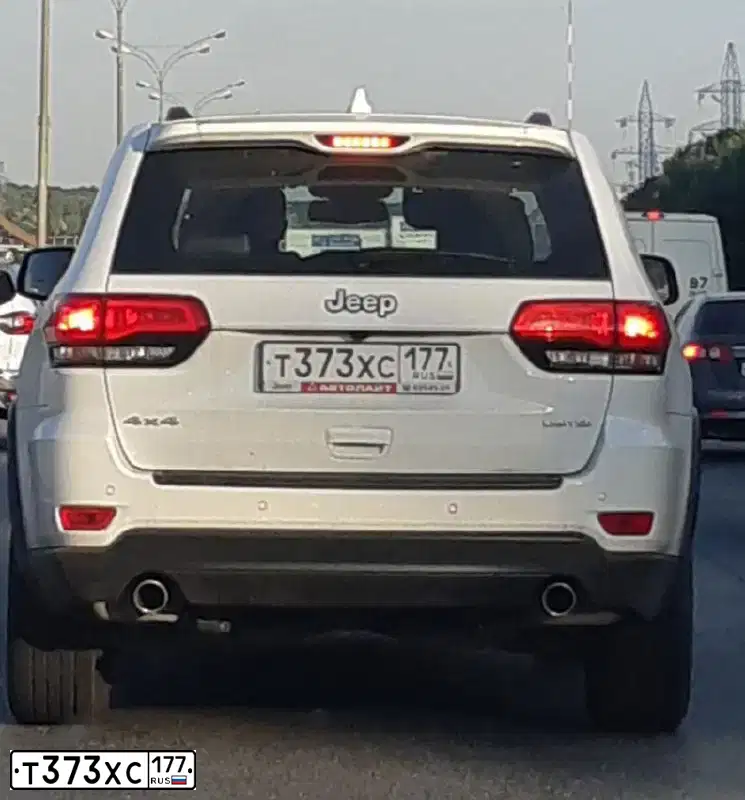 Фото автомобиля NISSAN X-TRAIL, 2006 — госномер О735СО197. Цвет: СЕРЫЙ