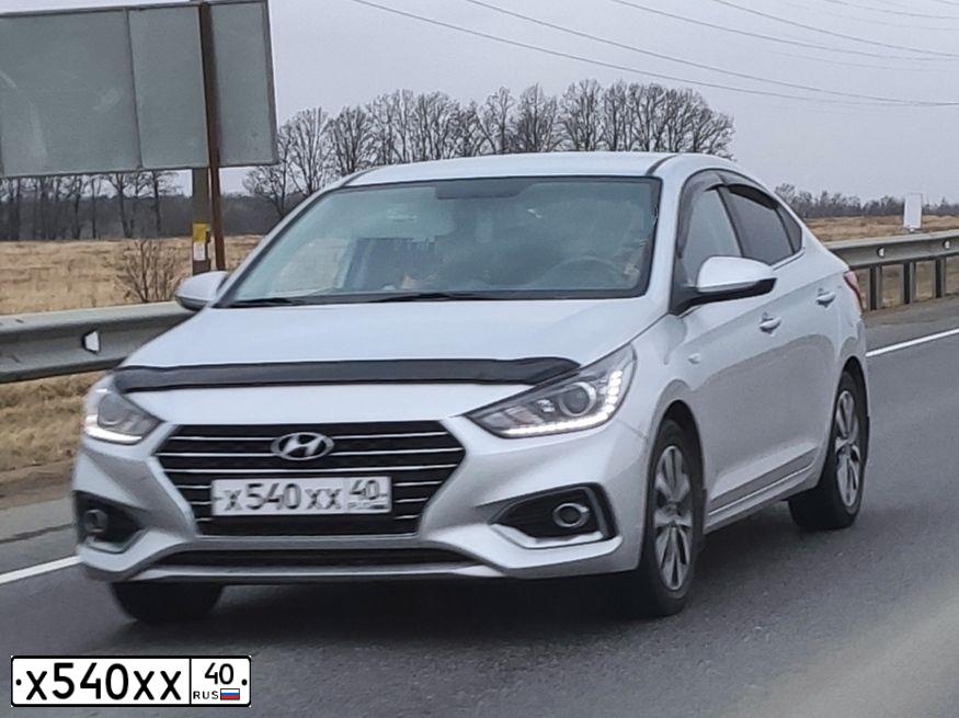 Фото автомобиля HYUNDAI SOLARIS, 2017 — госномер О207ОХ46. Цвет: Серебристый