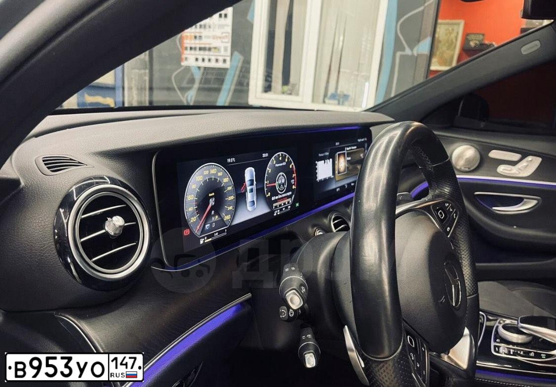 Фото автомобиля MERCEDES E-KLASSE, 2016 — госномер Т240УА198. Цвет: СЕРЫЙ