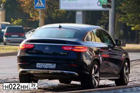 Фото автомобиля BMW X6, 2008 — госномер Н022НН39. Цвет: ВИШНЕВЫЙ