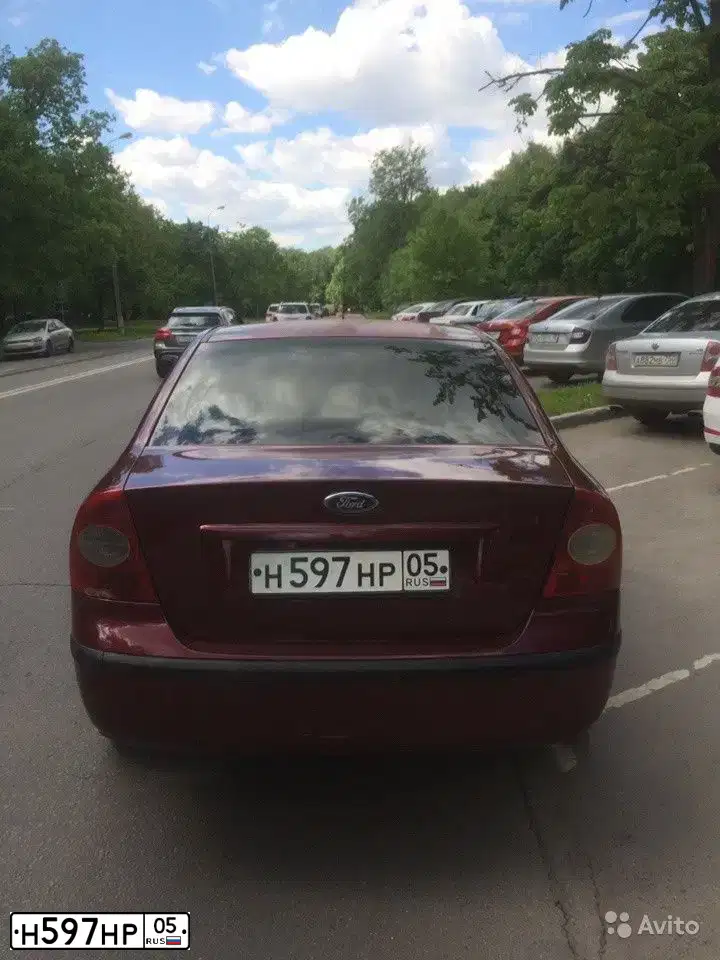 Фото автомобиля FORD FOCUS, 2006 — госномер В681НВ37. Цвет: ВИШНЕВЫЙ