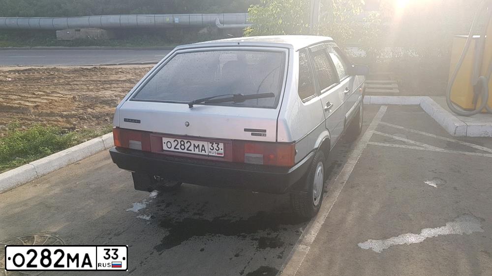Фото автомобиля LADA 2109 SAMARA, 2002 — госномер У622РЕ33. Цвет: СВЕТЛО-СЕРЕБРИСТЫЙ МЕТАЛ