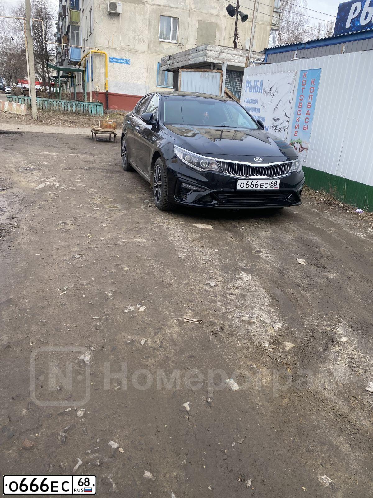 Фото автомобиля HYUNDAI SOLARIS, 2012 — госномер О884РЕ68. Цвет: ЧЕРНЫЙ