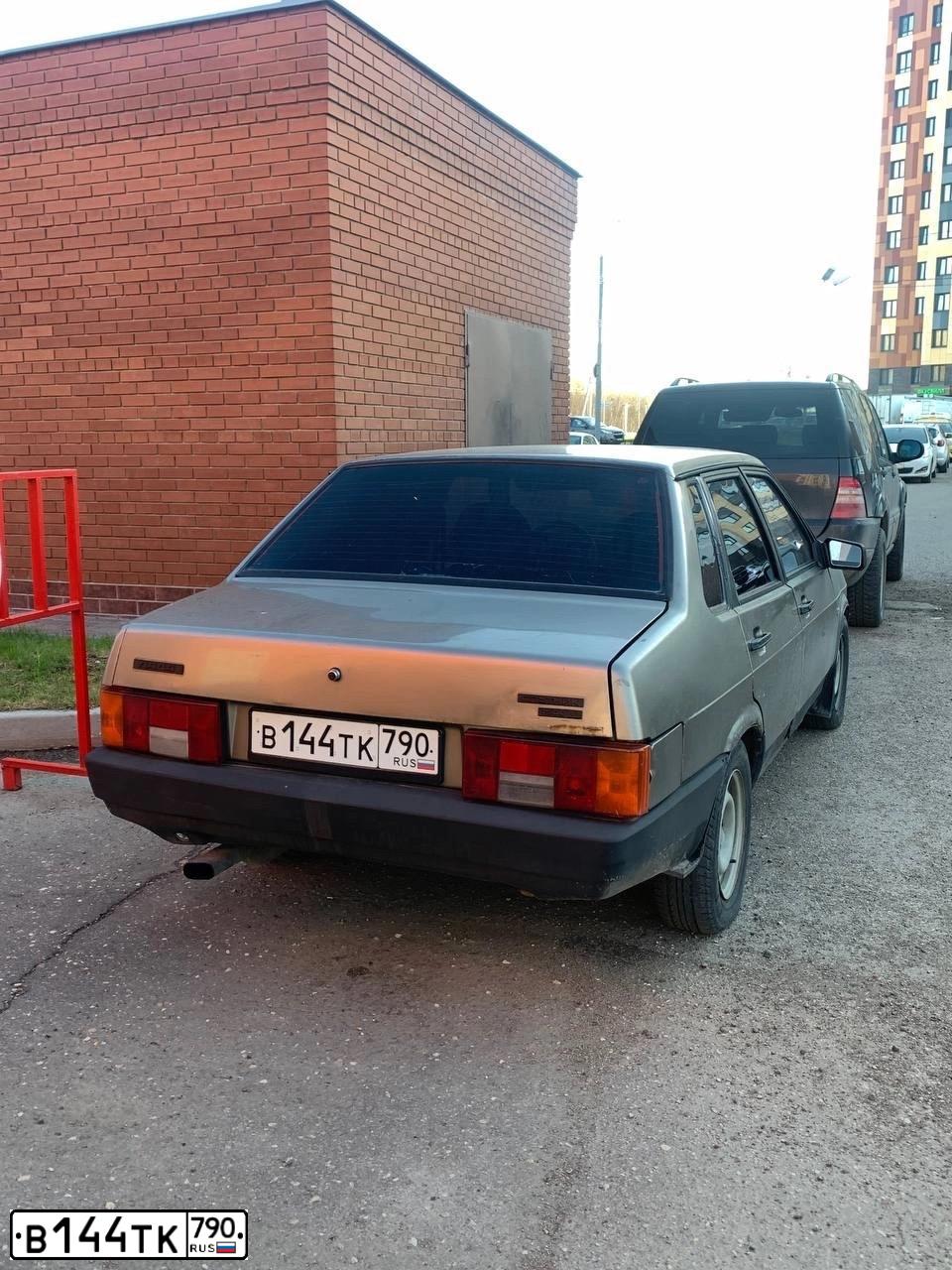 Фото автомобиля LADA 2109 SAMARA, 2002 — госномер В144ТК790. Цвет: СЕРЫЙ