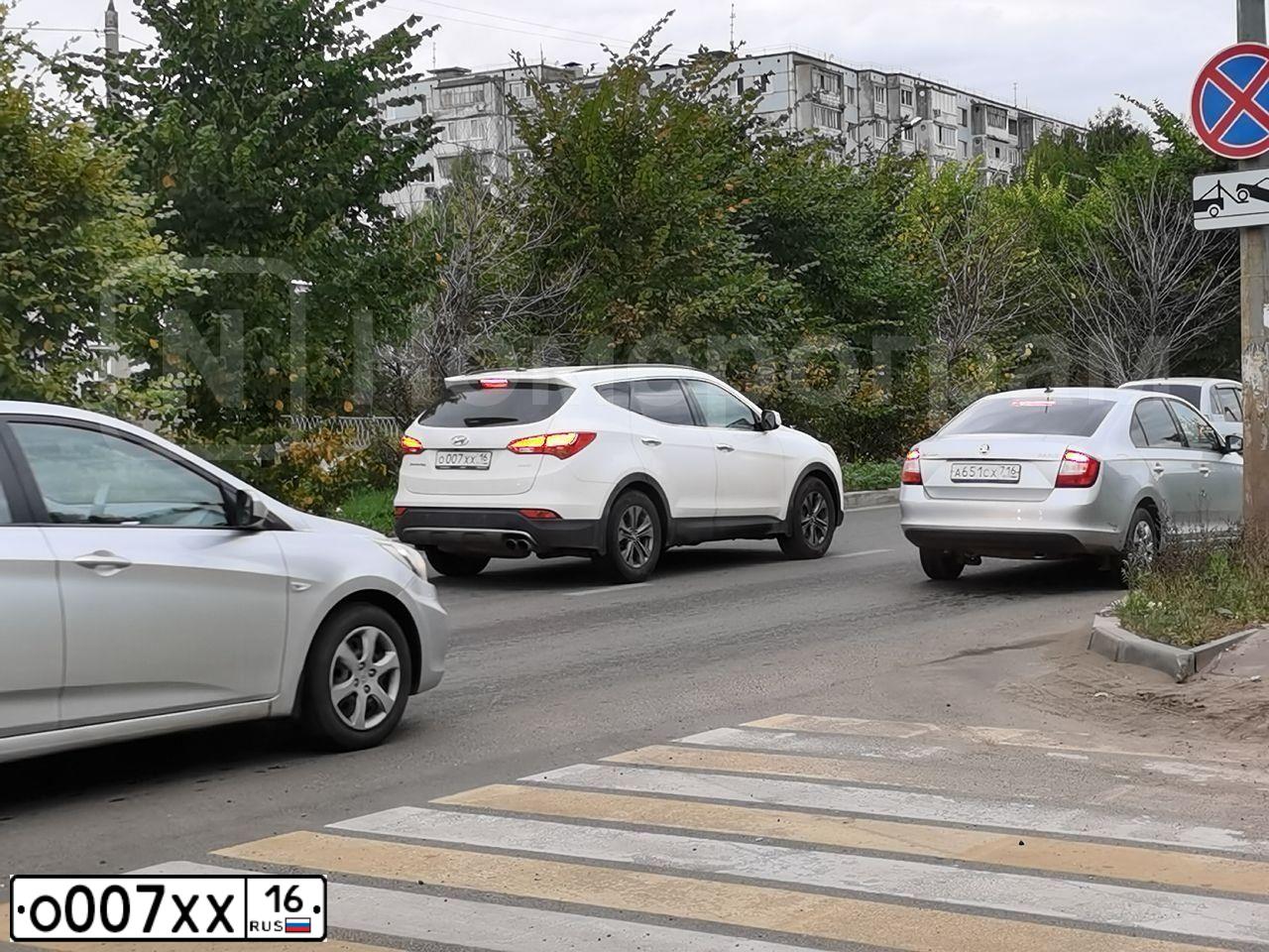 Фото автомобиля RENAULT MEGANE, 2009 — госномер А314СН716. Цвет: Белый