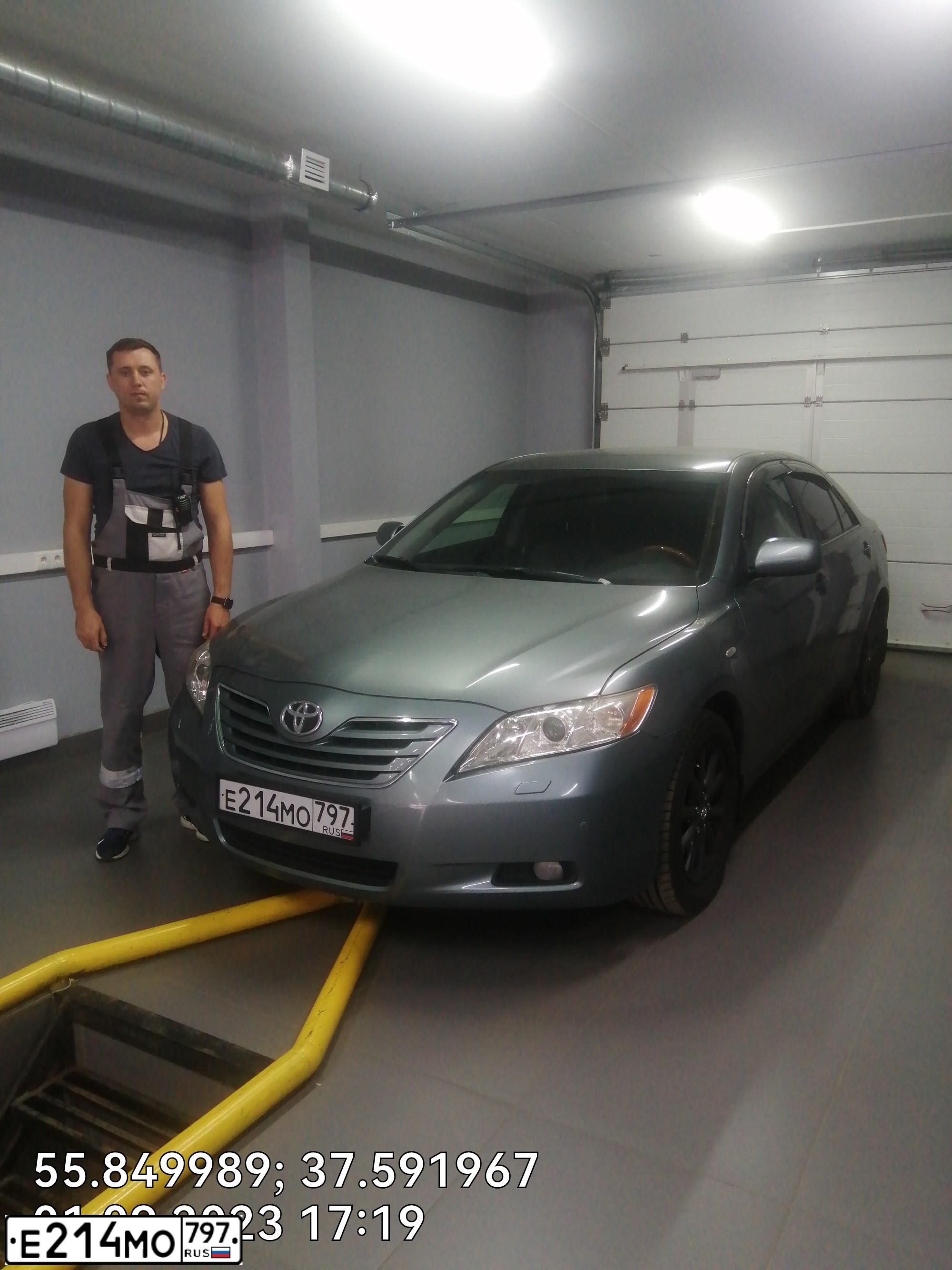 Фото автомобиля TOYOTA CAMRY, 2008 — госномер Е311ЕВ797. Цвет: бирюзовый