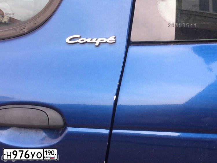 Фото автомобиля RENAULT MEGANE, 1999 — госномер Н976УО190. Цвет: СИНИЙ