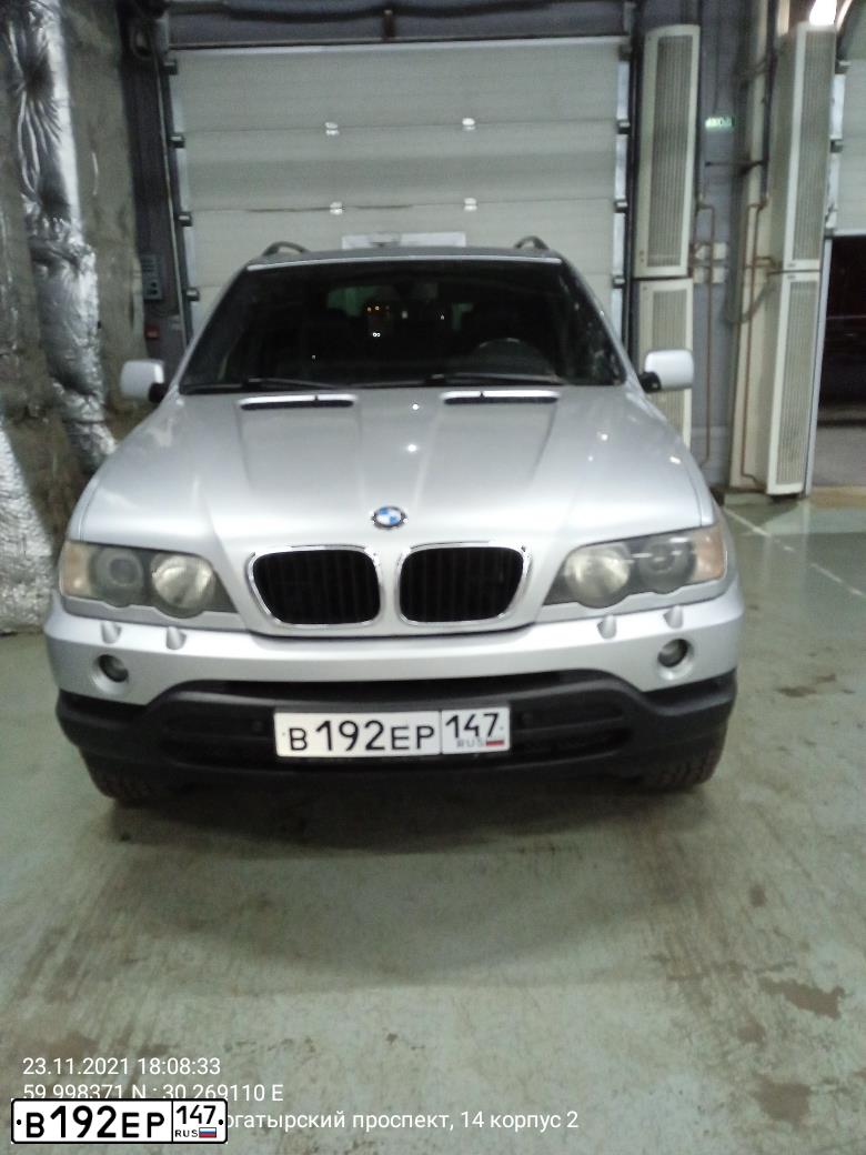 Фото автомобиля BMW X5, 2002 — госномер М470КВ198. Цвет: СЕРЕБРИСТЫЙ