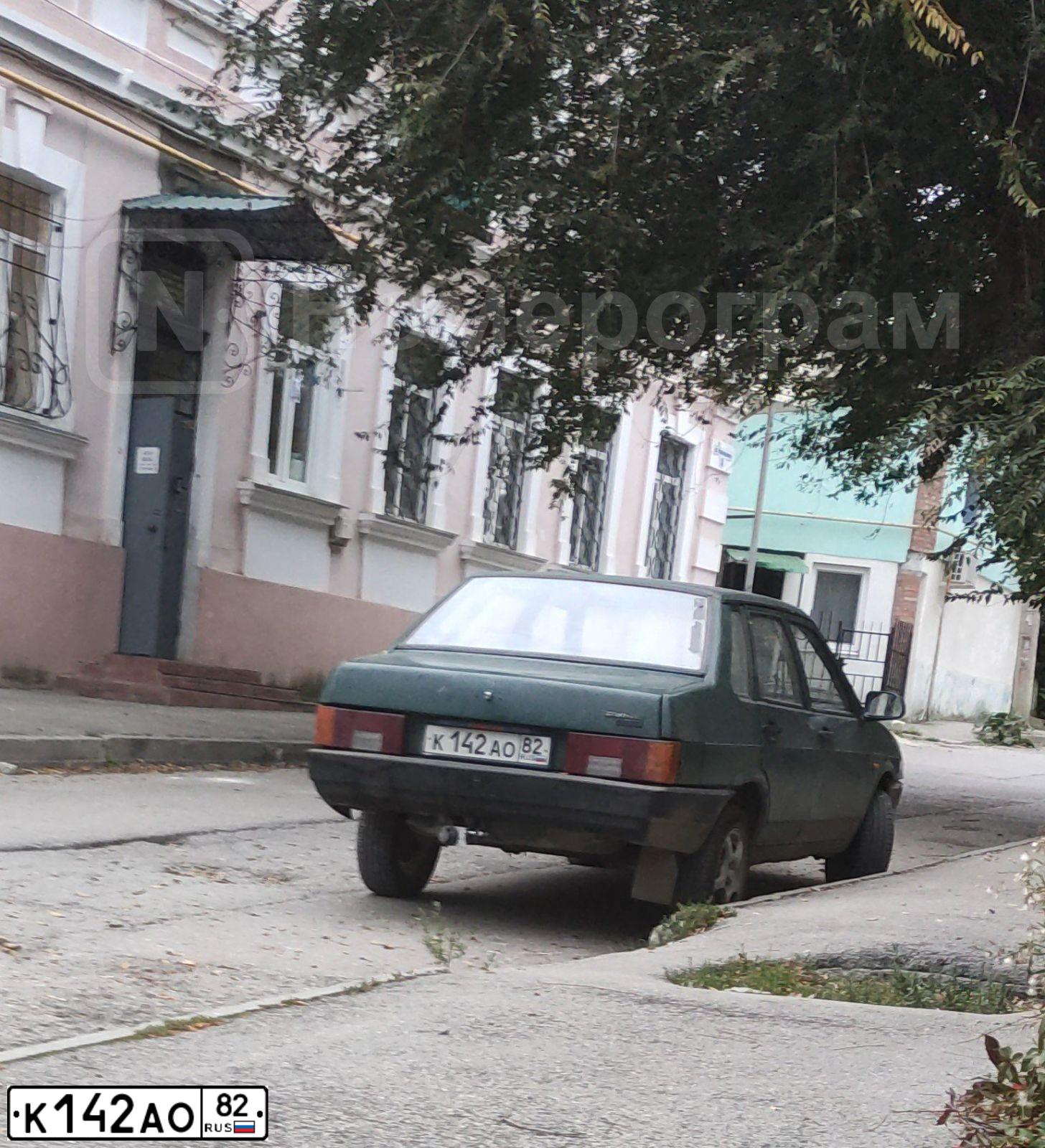 Фото автомобиля LADA 2109 SAMARA, 1999 — госномер К142АО82. Цвет: ЗЕЛЕНЫЙ