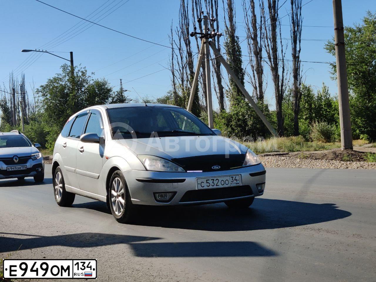 Фото автомобиля RENAULT SANDERO, 2018 — госномер Е949ОМ134. Цвет: СВЕТЛО-СЕРЫЙ
