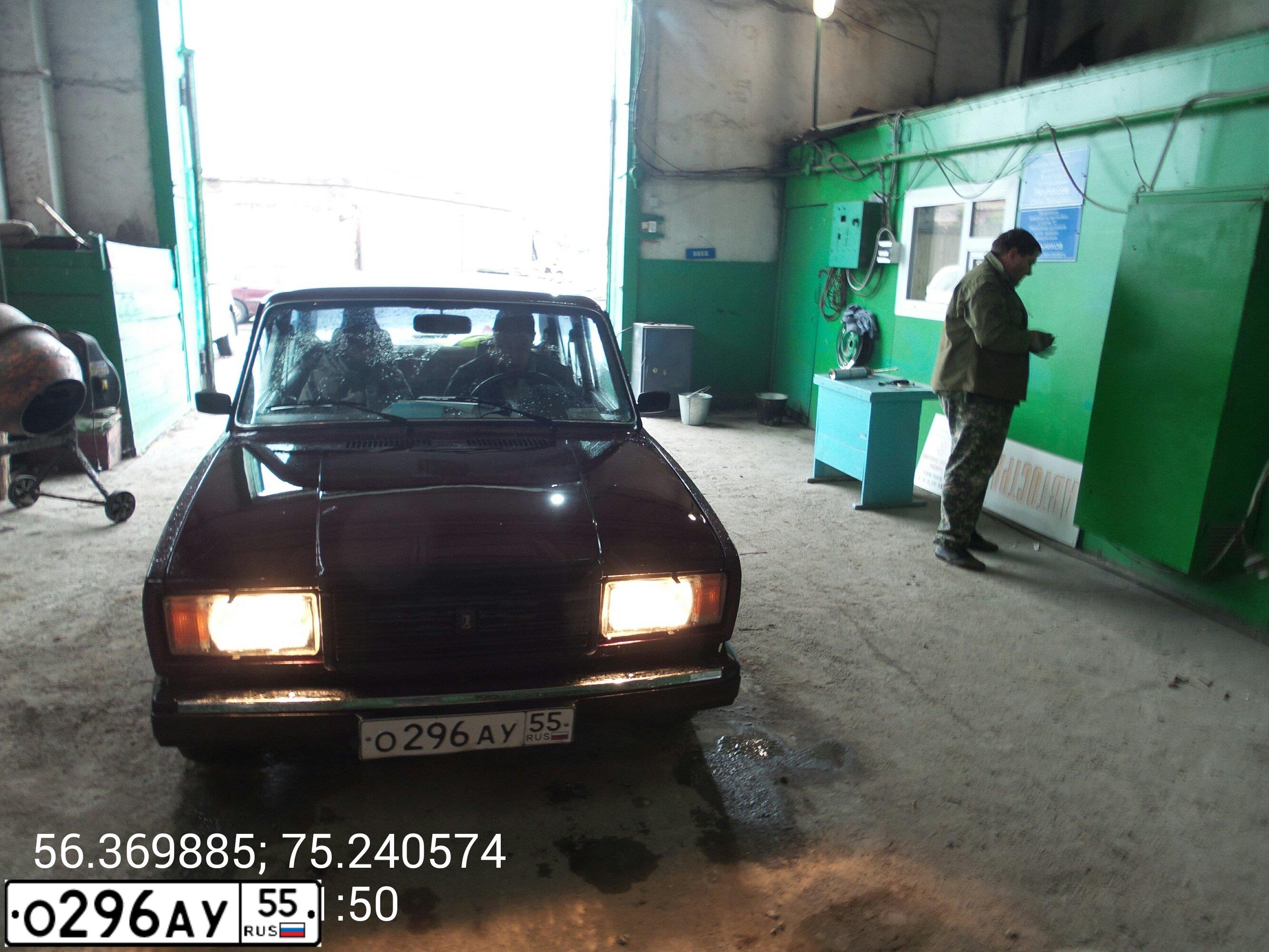 Фото автомобиля LADA 2107, 2008 — госномер О296АУ55. Цвет: ТЕМНО-ВИШНЕВЫЙ