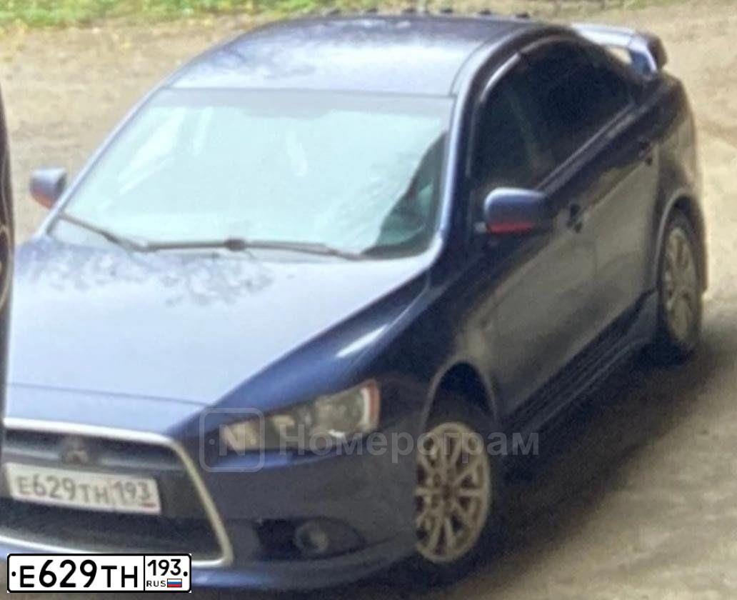 Фото автомобиля MITSUBISHI LANCER, 2011 — госномер Е629ТН193. Цвет: СИНИЙ